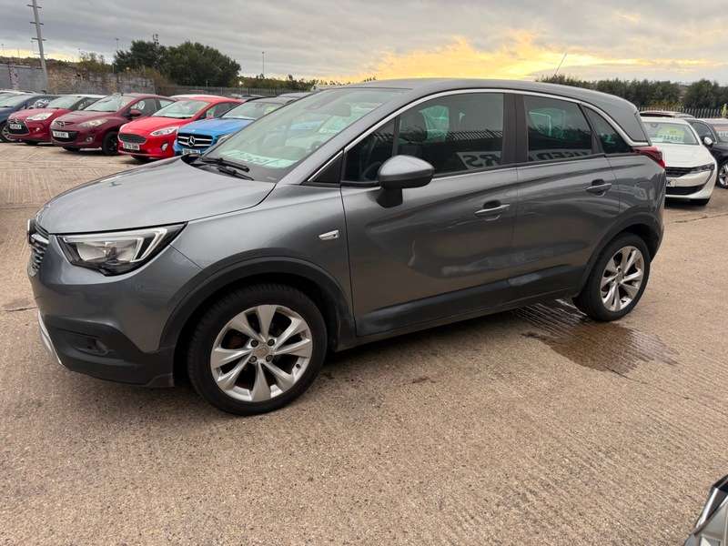 A 2018 VAUXHALL CROSSLAND 1.5 Turbo D ecoTEC Tech Line Nav Euro 6 (s/s) 5dr A 2018 VAUXHALL CROSSLAND 1.5 Turbo D ecoTEC Tech Line Nav Euro 6 (s/s) 5dr