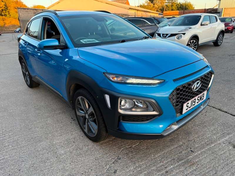 A 2019 HYUNDAI KONA 1.0 T-GDi Premium Euro 6 (s/s) 5dr A 2019 HYUNDAI KONA 1.0 T-GDi Premium Euro 6 (s/s) 5dr