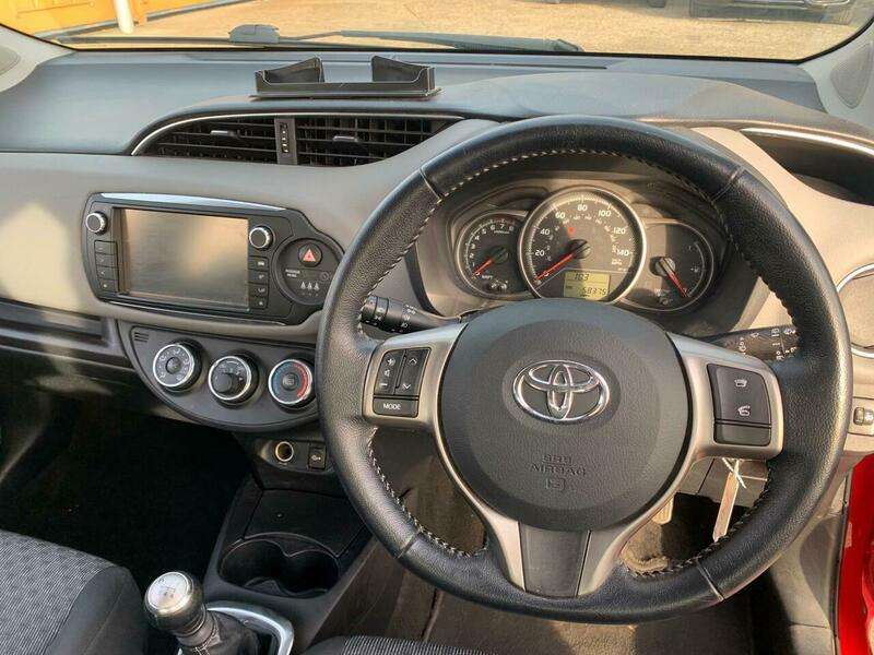 2015 TOYOTA YARIS 2015 TOYOTA YARIS
