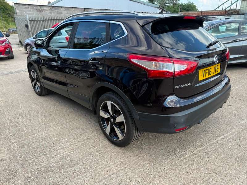 A 2016 NISSAN QASHQAI N-CONNECTA DCI A 2016 NISSAN QASHQAI N-CONNECTA DCI