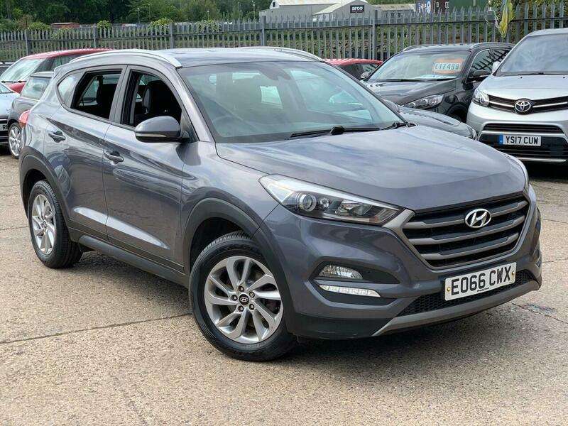A 2016 HYUNDAI TUCSON 1.7 CRDi Blue Drive SE Euro 6 (s/s) 5dr A 2016 HYUNDAI TUCSON 1.7 CRDi Blue Drive SE Euro 6 (s/s) 5dr