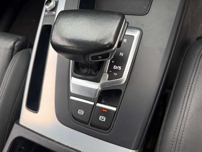 2021 AUDI Q5 2021 AUDI Q5