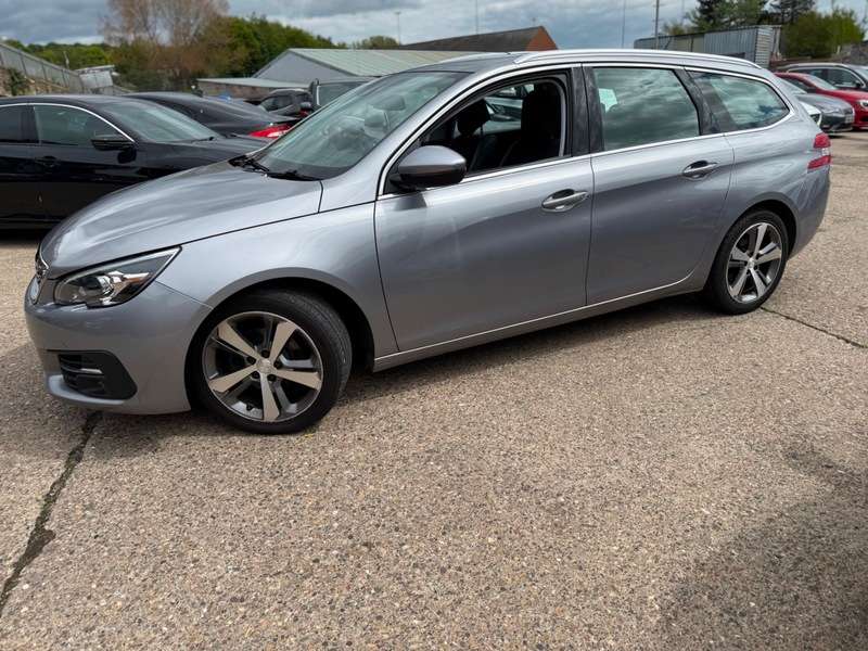 A 2020 PEUGEOT 308 SW PURETECH S/S SW ALLURE A 2020 PEUGEOT 308 SW PURETECH S/S SW ALLURE