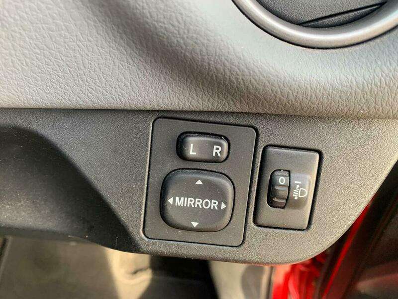 2015 TOYOTA YARIS 2015 TOYOTA YARIS