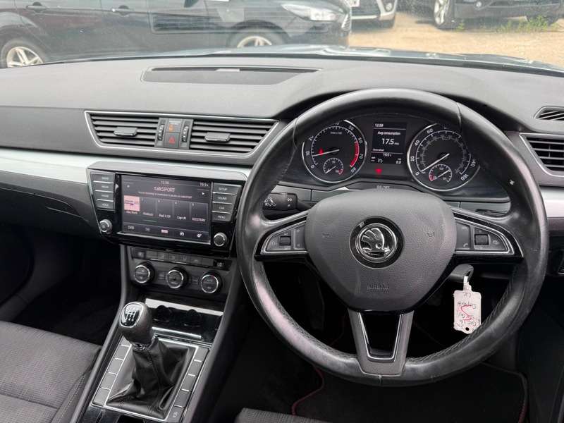 2016 SKODA SUPERB 2016 SKODA SUPERB