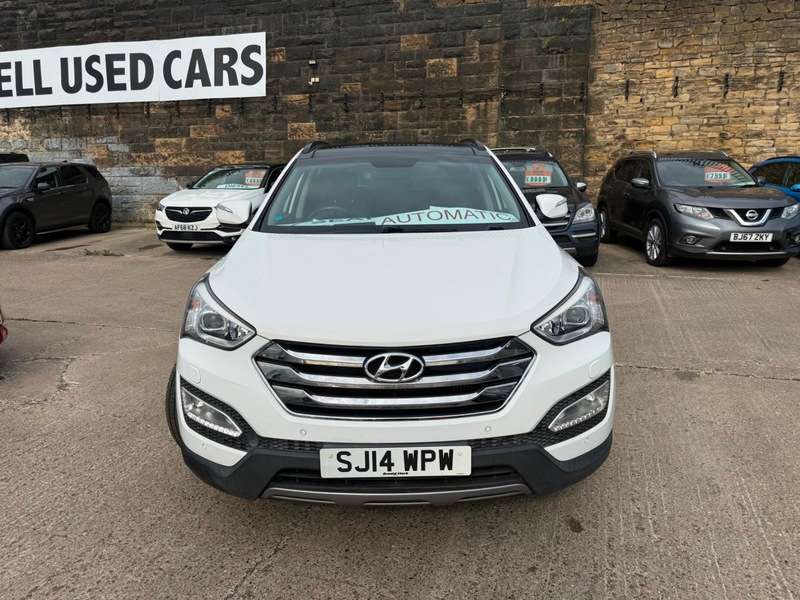 A 2014 HYUNDAI SANTA FE 2.2 CRDi Premium SE Auto 4WD Euro 5 5dr (7 seat) A 2014 HYUNDAI SANTA FE 2.2 CRDi Premium SE Auto 4WD Euro 5 5dr (7 seat)