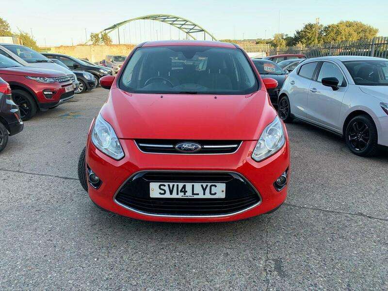 A 2014 FORD C-MAX 1.0T EcoBoost Titanium Euro 5 (s/s) 5dr A 2014 FORD C-MAX 1.0T EcoBoost Titanium Euro 5 (s/s) 5dr
