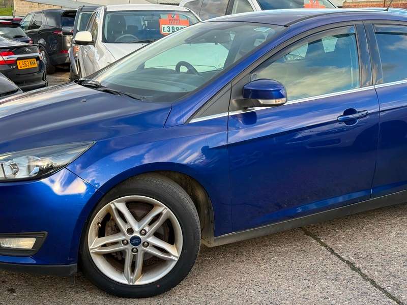 A 2015 FORD FOCUS ZETEC TDCI A 2015 FORD FOCUS ZETEC TDCI