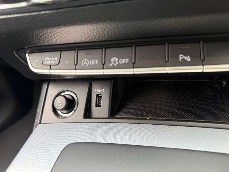 2021 AUDI Q5 2021 AUDI Q5