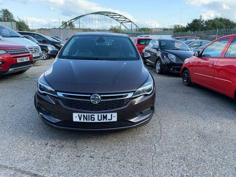 A 2016 VAUXHALL ASTRA 1.6 CDTi ecoFLEX Elite Nav Euro 6 (s/s) 5dr A 2016 VAUXHALL ASTRA 1.6 CDTi ecoFLEX Elite Nav Euro 6 (s/s) 5dr