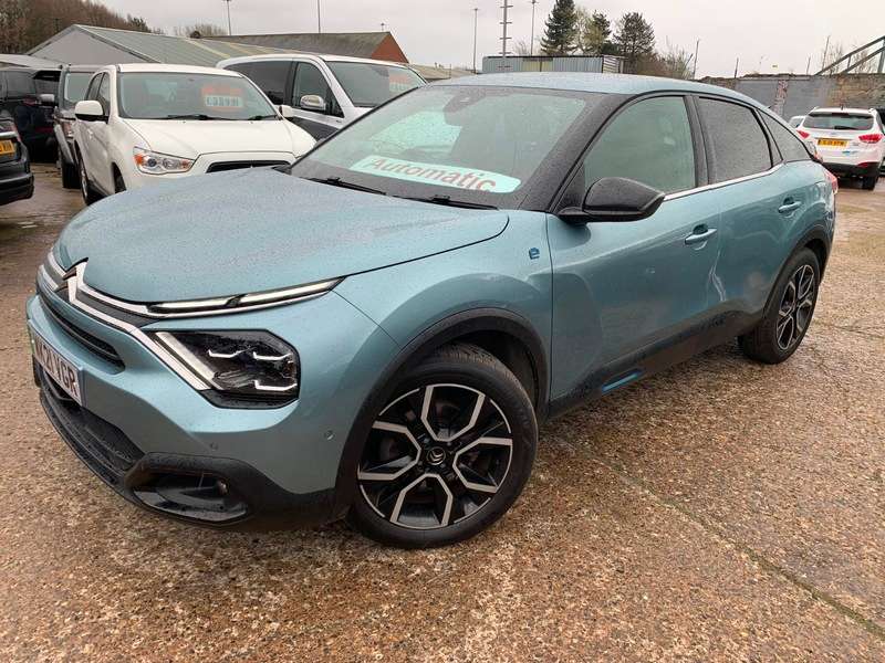 A 2021 CITROEN C4 SHINE PLUS A 2021 CITROEN C4 SHINE PLUS