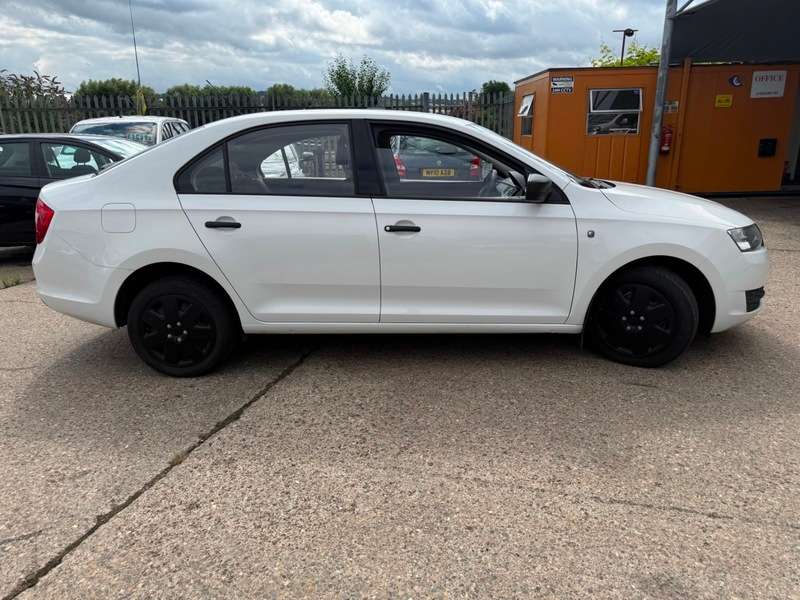 2013 SKODA RAPID 2013 SKODA RAPID