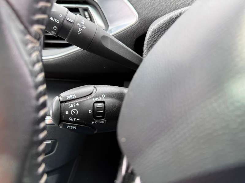 2020 PEUGEOT 308 SW 2020 PEUGEOT 308 SW