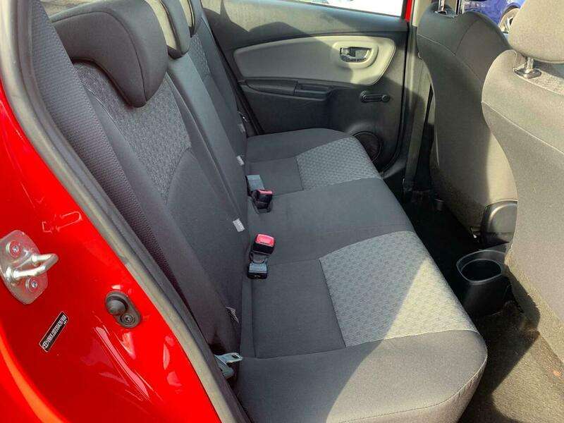 2015 TOYOTA YARIS 2015 TOYOTA YARIS