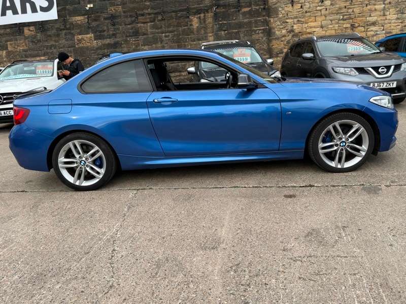 A 2015 BMW 2 SERIES 1.5 218i M Sport Euro 6 (s/s) 2dr A 2015 BMW 2 SERIES 1.5 218i M Sport Euro 6 (s/s) 2dr