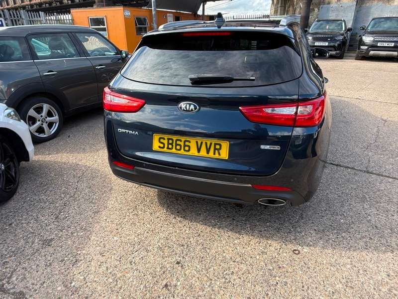 A 2016 KIA OPTIMA CRDI 3 ISG A 2016 KIA OPTIMA CRDI 3 ISG