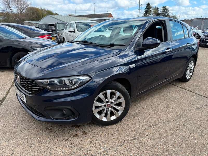 A 2017 FIAT TIPO EASY PLUS A 2017 FIAT TIPO EASY PLUS