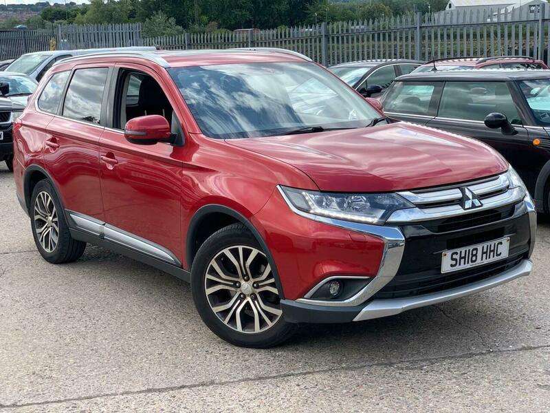 A 2018 MITSUBISHI OUTLANDER 2.2 DI-D 4 4WD Euro 6 (s/s) 5dr A 2018 MITSUBISHI OUTLANDER 2.2 DI-D 4 4WD Euro 6 (s/s) 5dr
