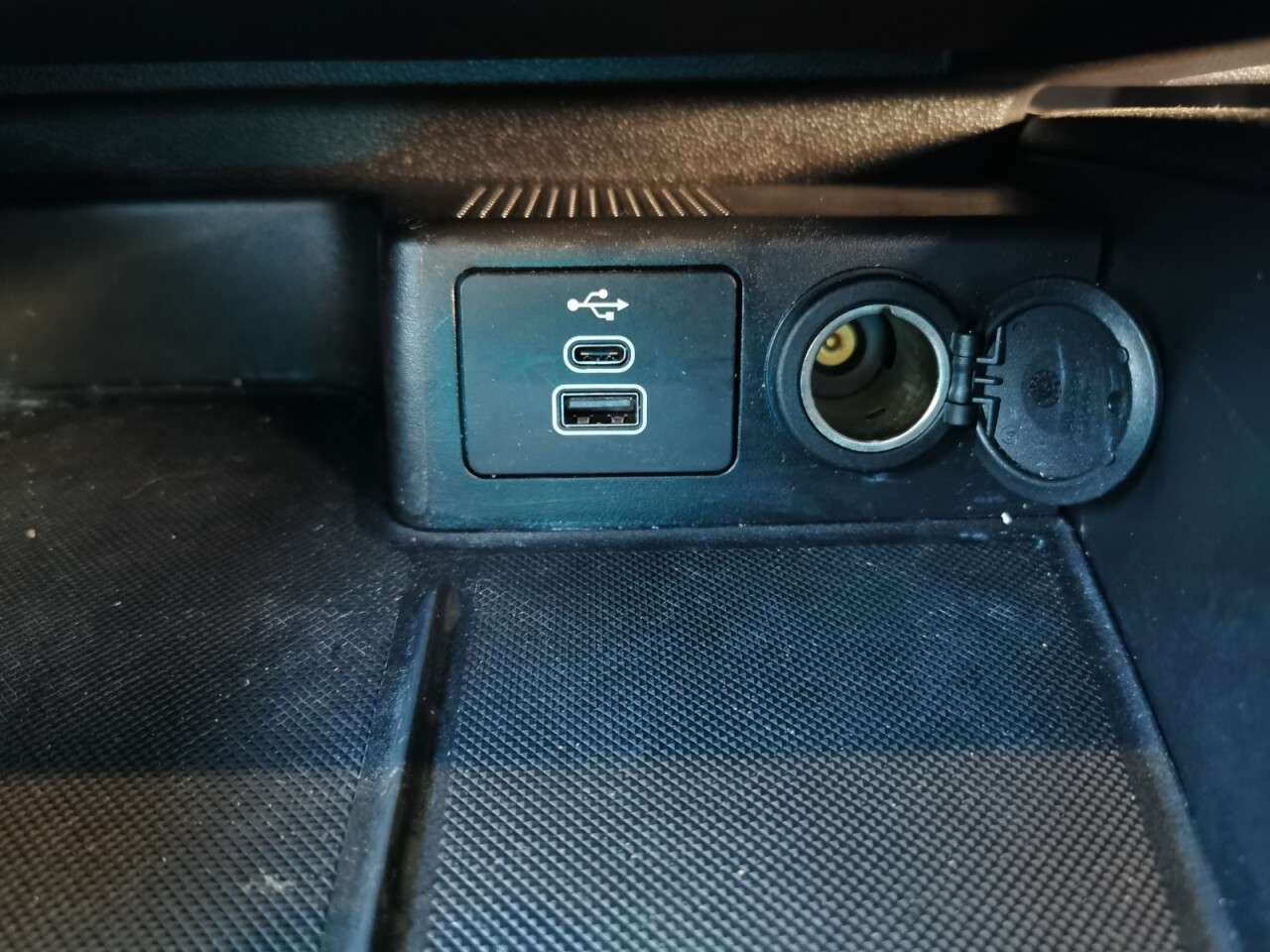 2022 FORD FOCUS 2022 FORD FOCUS