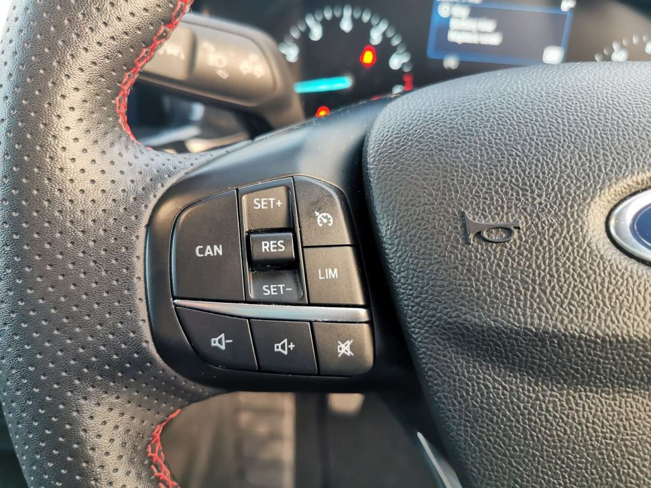 2022 FORD FOCUS 2022 FORD FOCUS