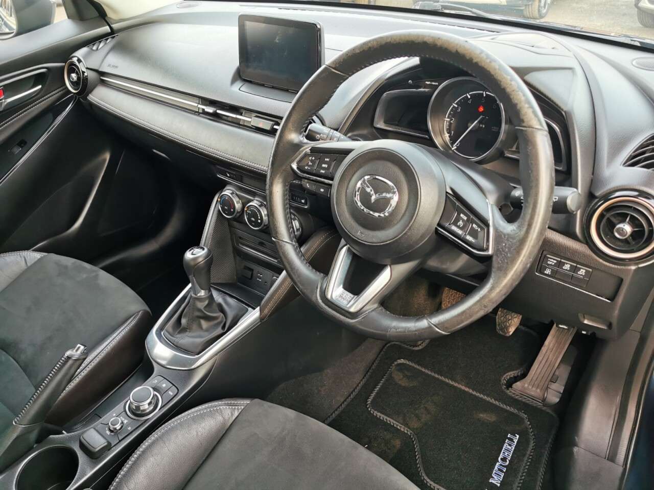 2017 MAZDA MAZDA2 2017 MAZDA MAZDA2