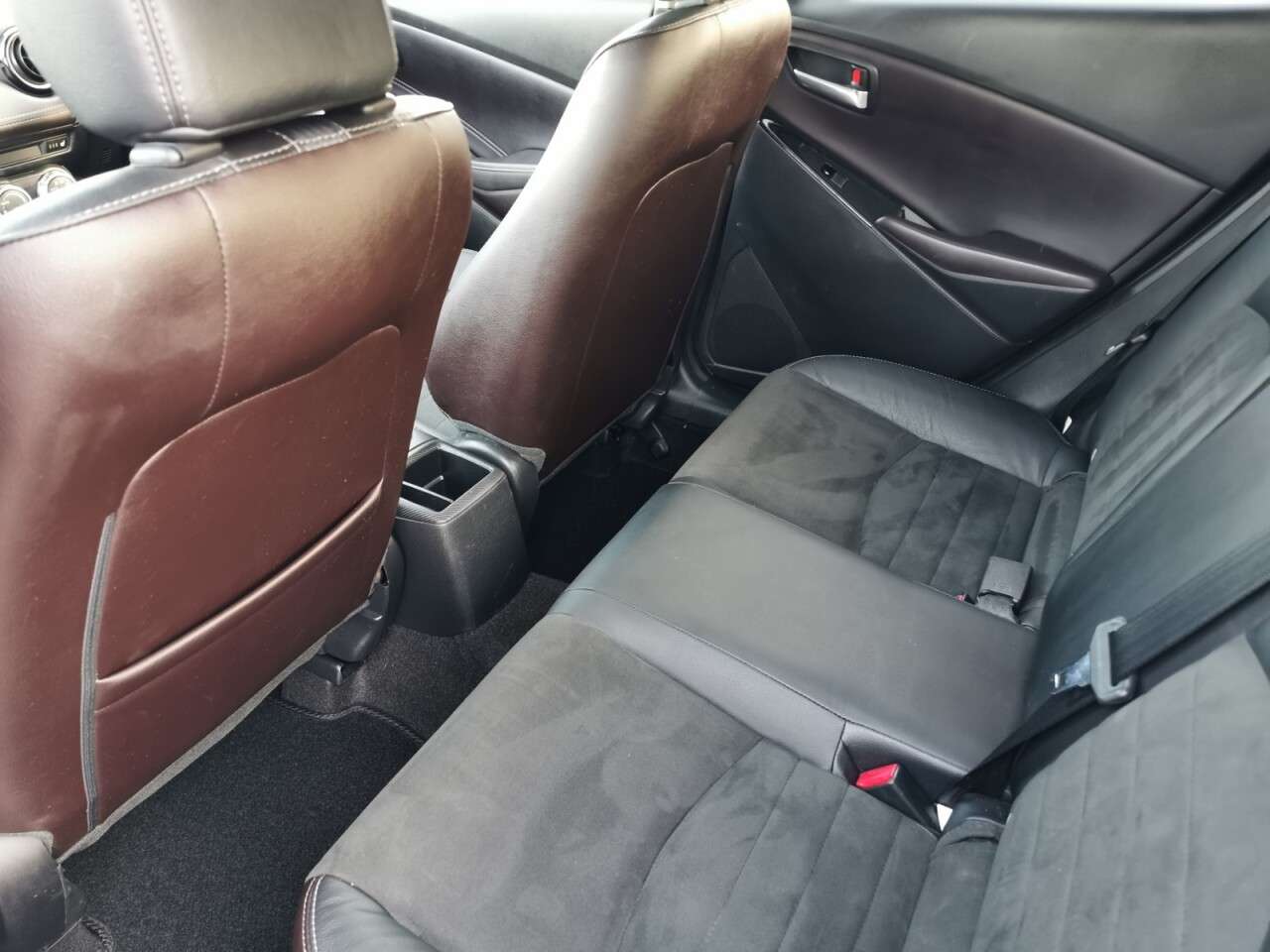 2017 MAZDA MAZDA2 2017 MAZDA MAZDA2