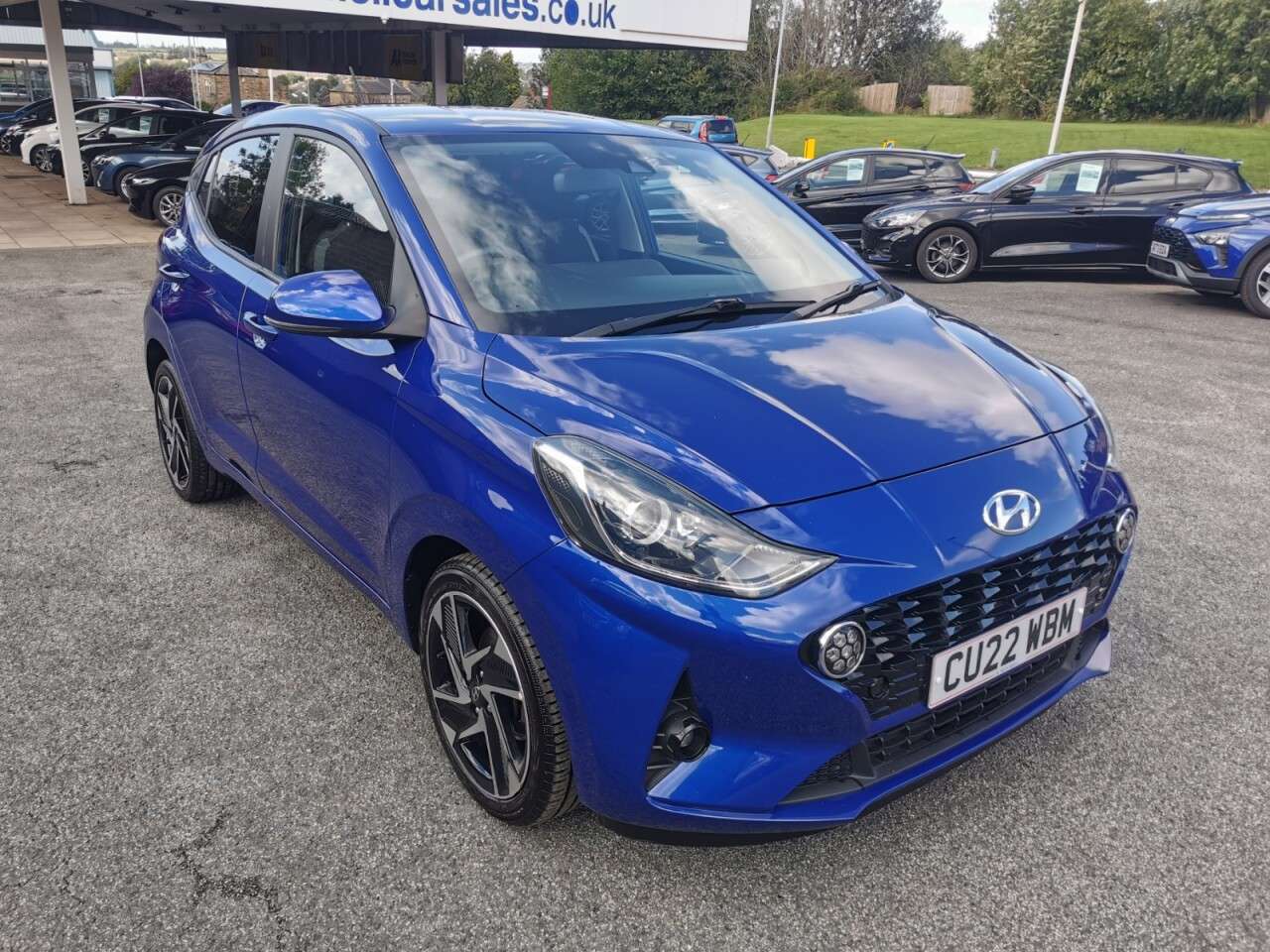 A 2022 HYUNDAI I10 1.2 Premium Hatchback 5dr Petrol Manual Euro 6 (s/s) (84 ps) A 2022 HYUNDAI I10 1.2 Premium Hatchback 5dr Petrol Manual Euro 6 (s/s) (84 ps)