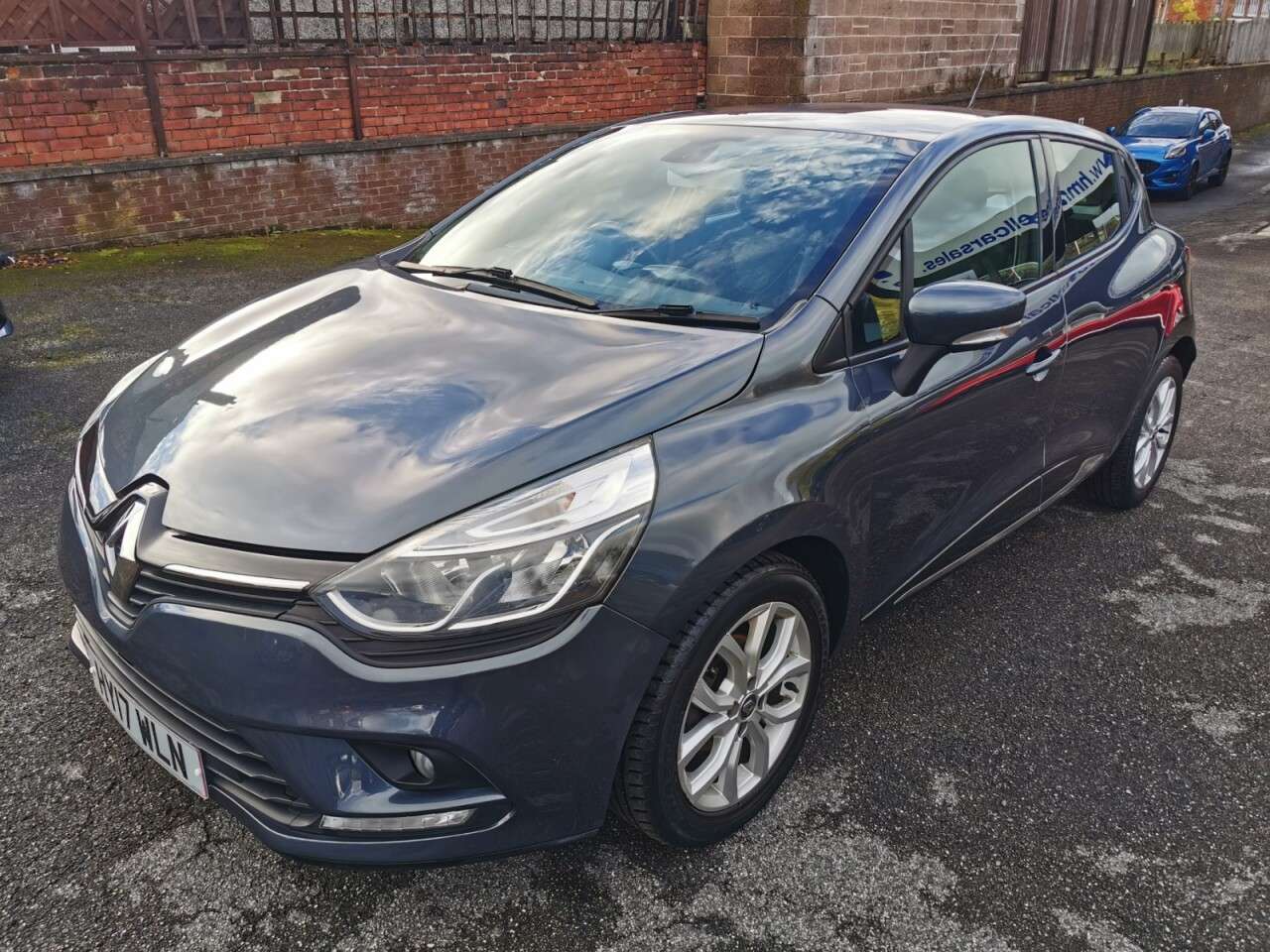 2017 RENAULT CLIO 2017 RENAULT CLIO