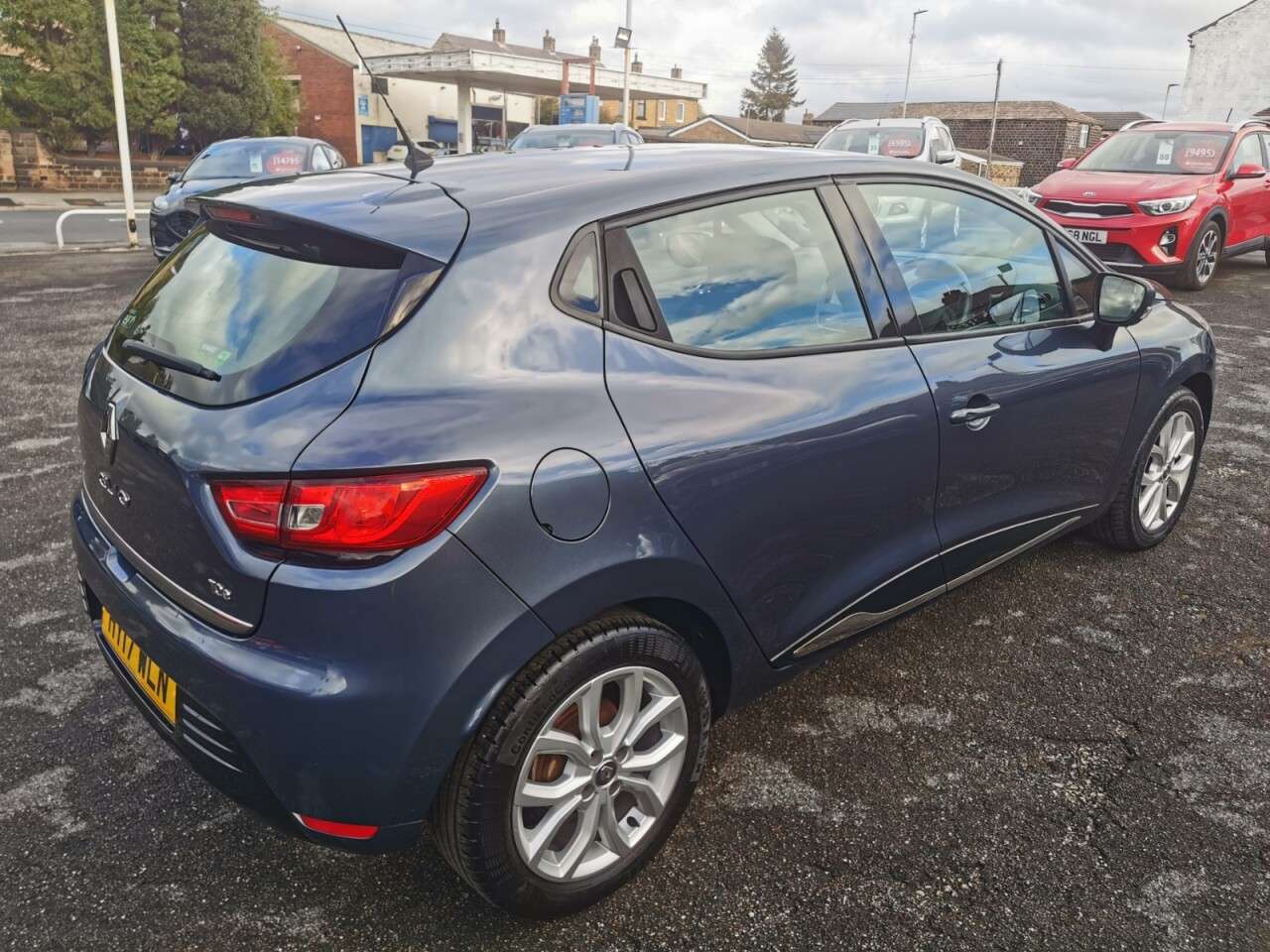2017 RENAULT CLIO 2017 RENAULT CLIO