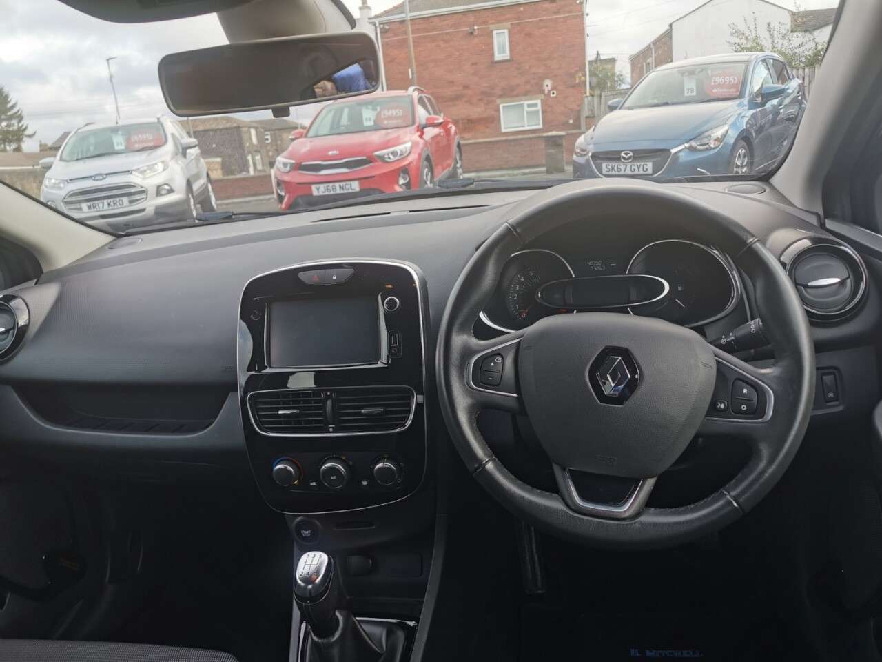 2017 RENAULT CLIO 2017 RENAULT CLIO