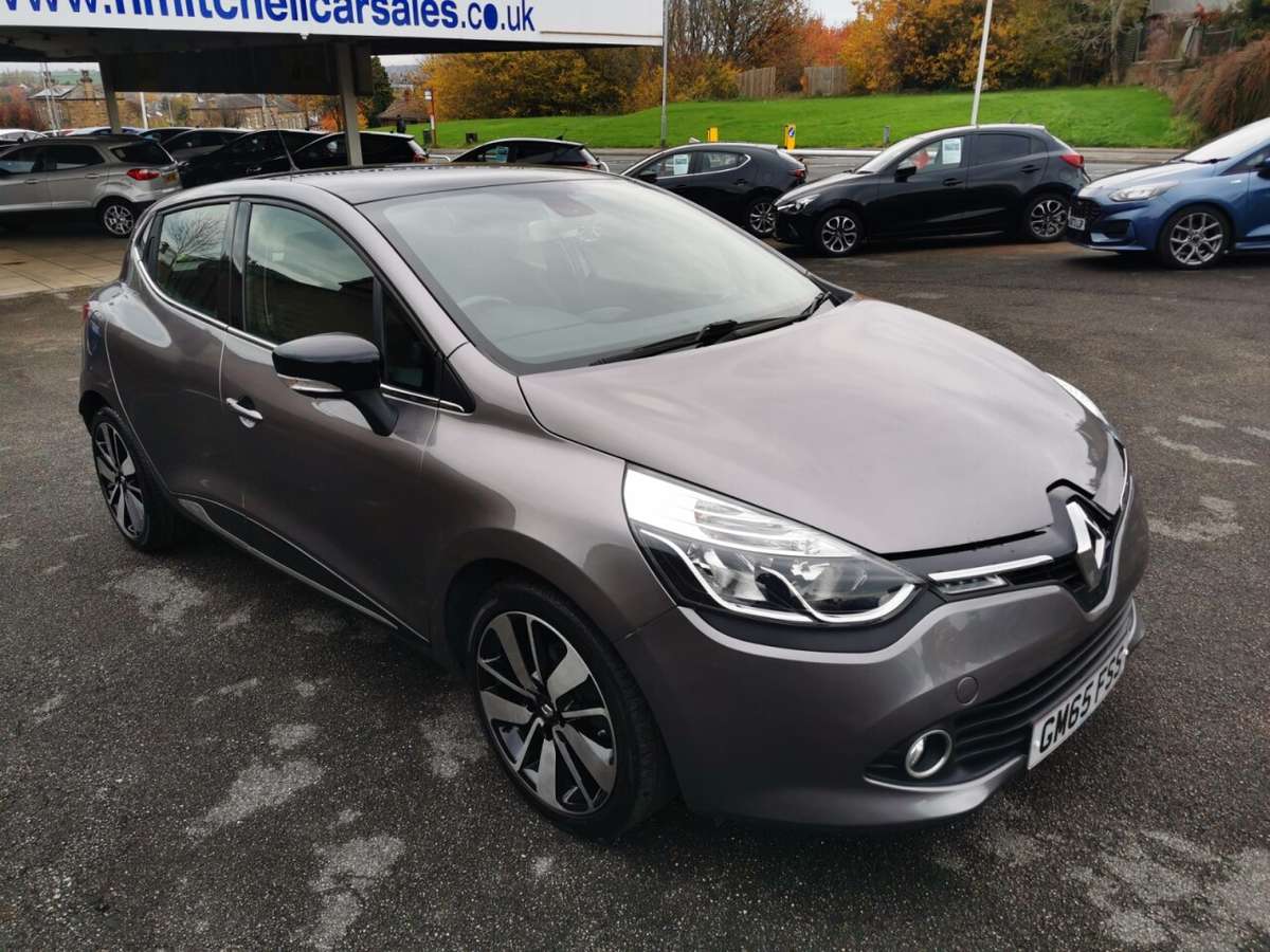 Check out this Renault Clio 2015 Petrol Manual