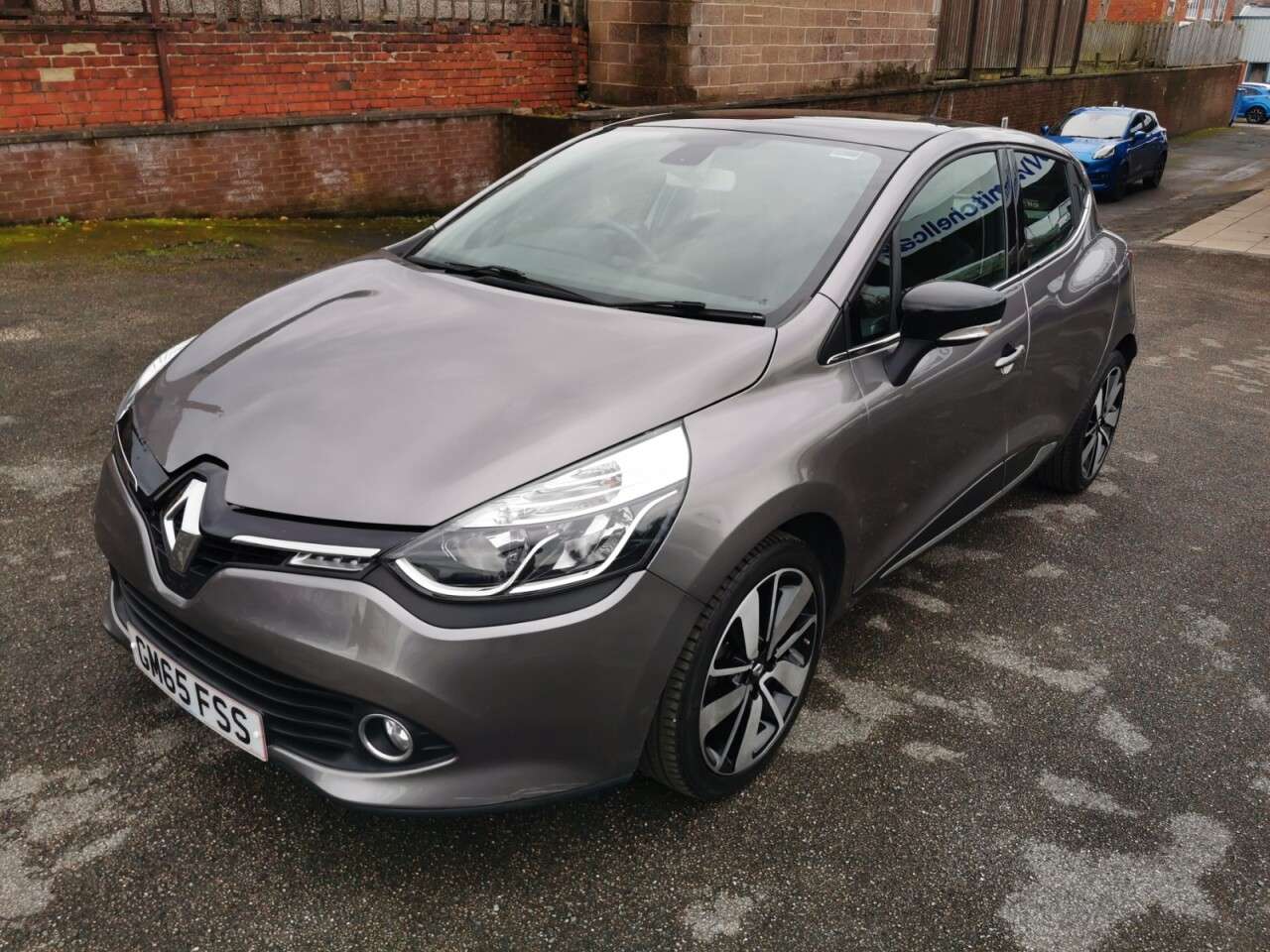 2015 RENAULT CLIO 2015 RENAULT CLIO