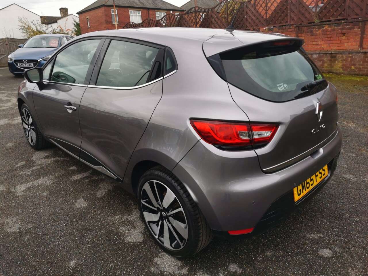 2015 RENAULT CLIO 2015 RENAULT CLIO