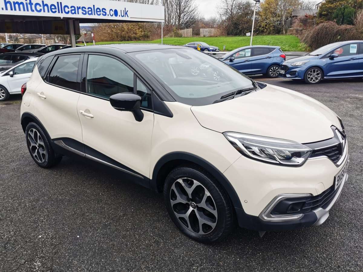 Check out this Renault Captur 2018 Petrol Manual
