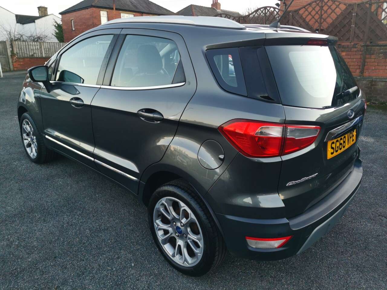 A 2018 FORD ECOSPORT 1.0T EcoBoost Titanium SUV 5dr Petrol Auto Euro 6 (s/s) (125 ps) A 2018 FORD ECOSPORT 1.0T EcoBoost Titanium SUV 5dr Petrol Auto Euro 6 (s/s) (125 ps)