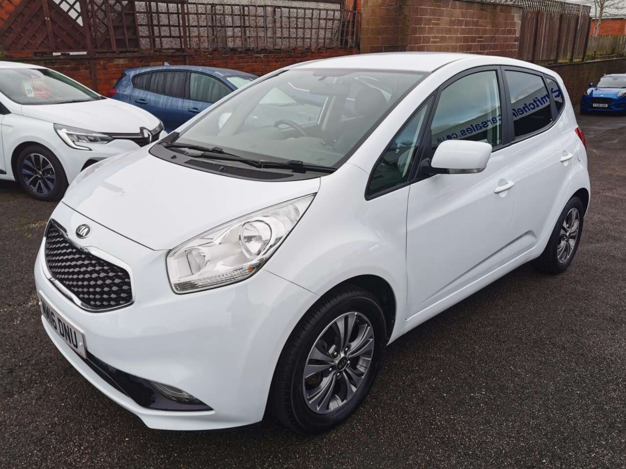 A 2016 KIA VENGA 1.6 3 MPV 5dr Petrol Auto Euro 6 (123 bhp) A 2016 KIA VENGA 1.6 3 MPV 5dr Petrol Auto Euro 6 (123 bhp)