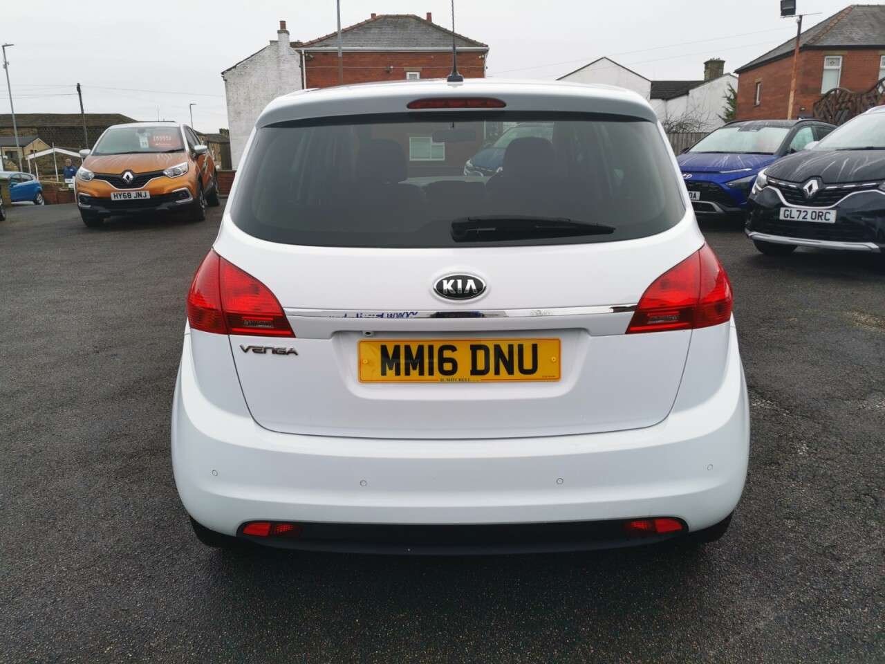 2016 KIA VENGA 2016 KIA VENGA