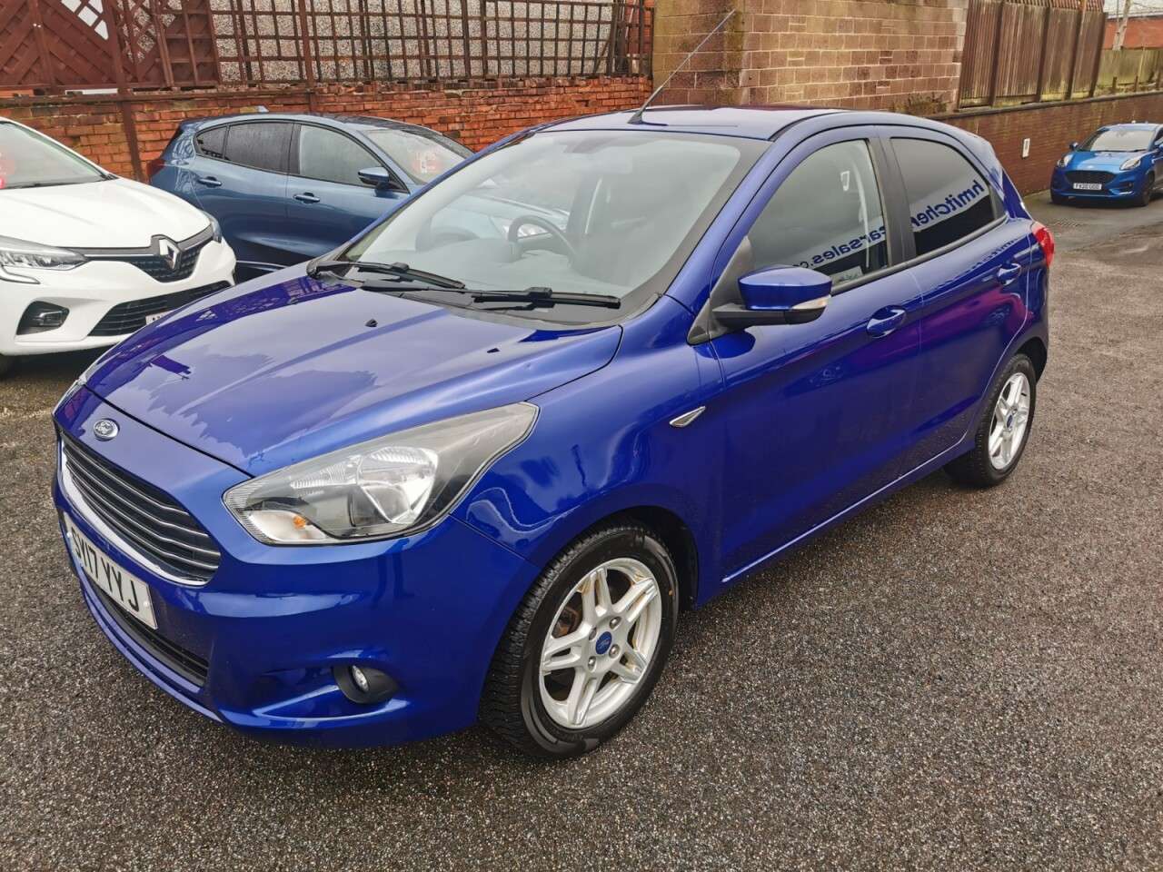 A 2017 FORD KA+ 1.2 Ti-VCT Zetec Hatchback 5dr Petrol Manual Euro 6 (70 ps) A 2017 FORD KA+ 1.2 Ti-VCT Zetec Hatchback 5dr Petrol Manual Euro 6 (70 ps)