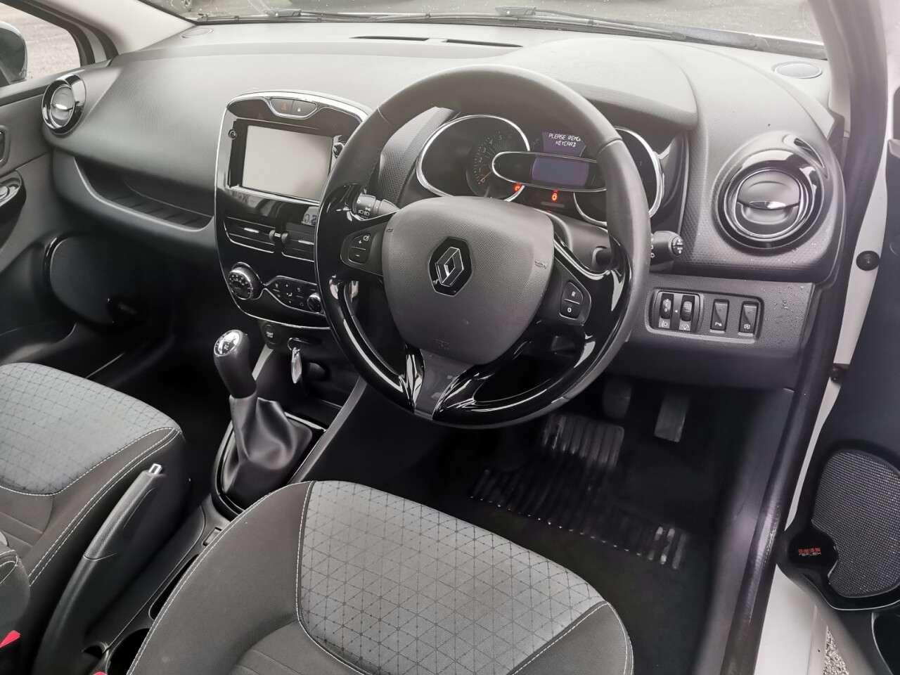 2014 RENAULT CLIO 2014 RENAULT CLIO