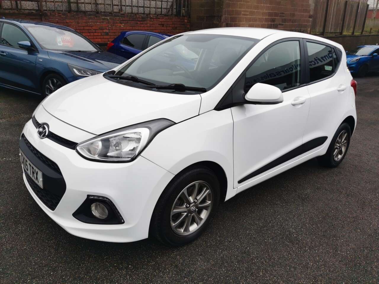 A 2015 HYUNDAI I10 1.2 Premium Hatchback 5dr Petrol Manual Euro 5 (87 ps) A 2015 HYUNDAI I10 1.2 Premium Hatchback 5dr Petrol Manual Euro 5 (87 ps)