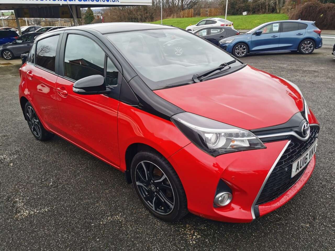 A 2016 TOYOTA YARIS 1.33 Dual VVT-i Design Hatchback 5dr Petrol Manual Euro 6 (99 ps) A 2016 TOYOTA YARIS 1.33 Dual VVT-i Design Hatchback 5dr Petrol Manual Euro 6 (99 ps)