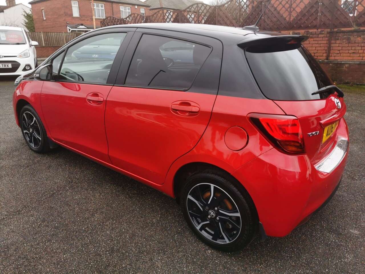 A 2016 TOYOTA YARIS 1.33 Dual VVT-i Design Hatchback 5dr Petrol Manual Euro 6 (99 ps) A 2016 TOYOTA YARIS 1.33 Dual VVT-i Design Hatchback 5dr Petrol Manual Euro 6 (99 ps)