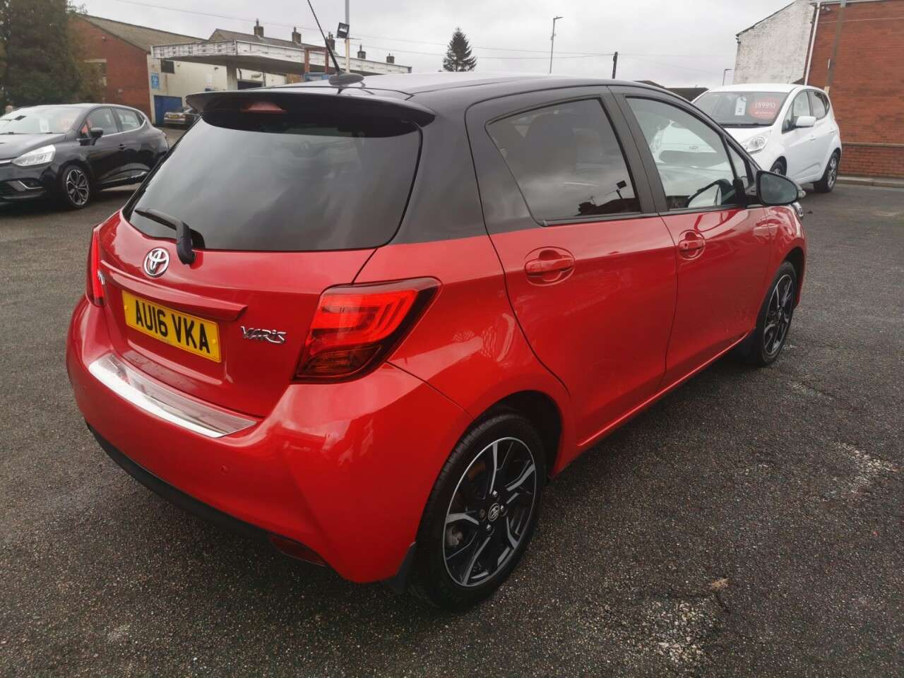 2016 TOYOTA YARIS 2016 TOYOTA YARIS