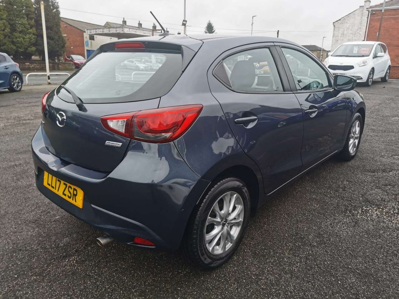 2017 MAZDA MAZDA2 2017 MAZDA MAZDA2