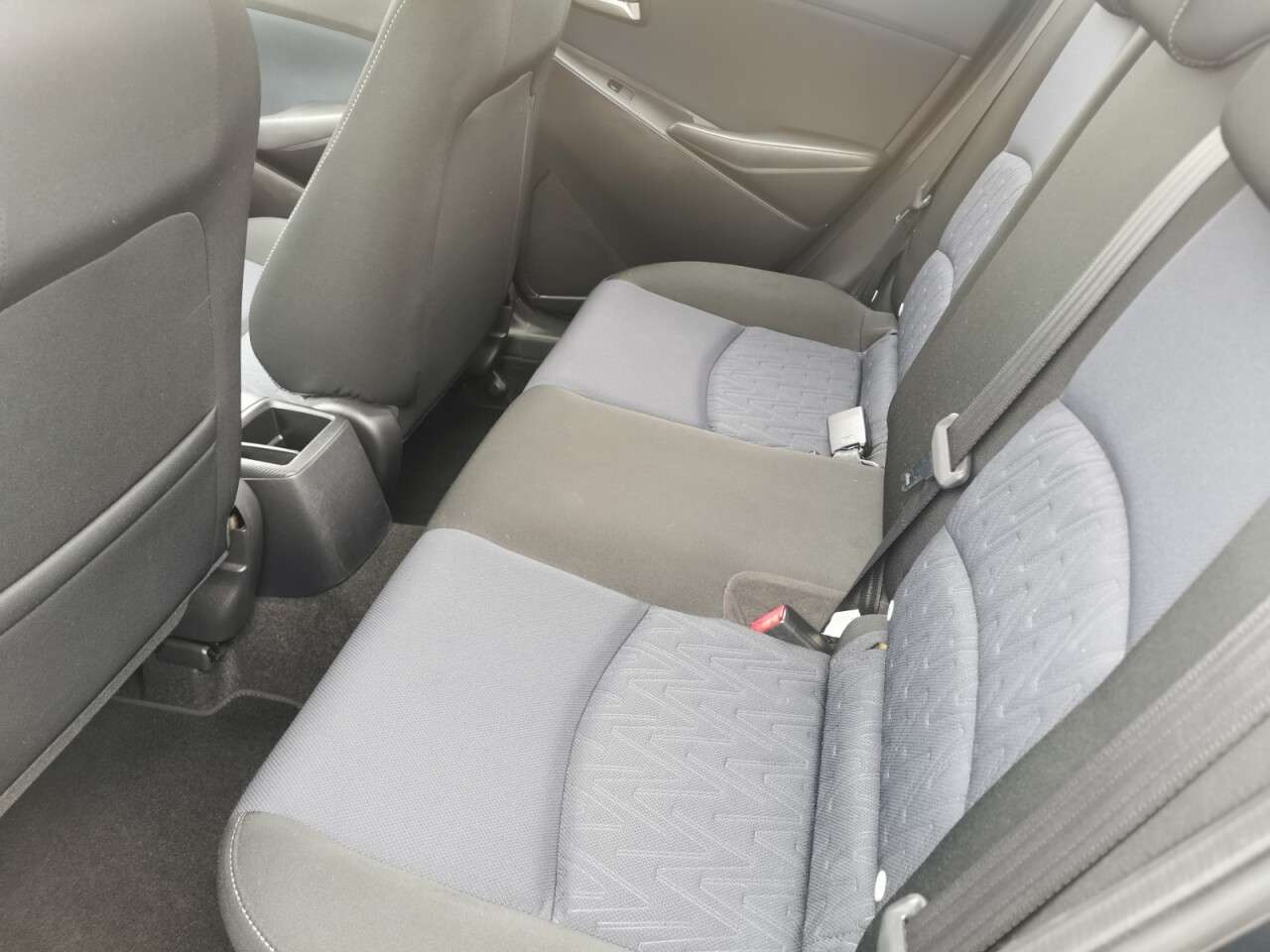 2017 MAZDA MAZDA2 2017 MAZDA MAZDA2