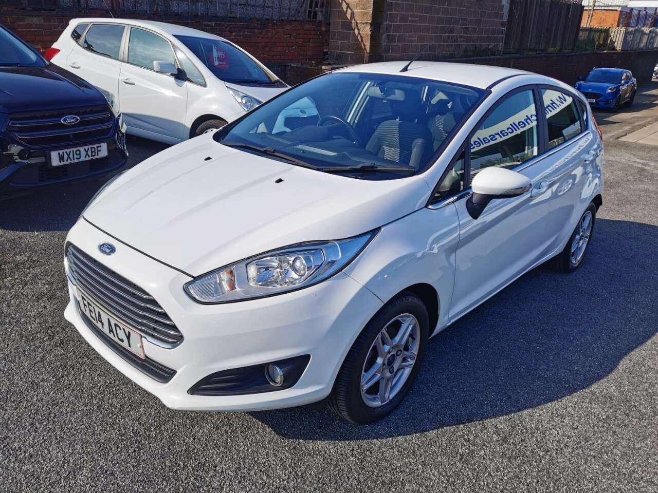 A 2014 FORD FIESTA 1.0T EcoBoost Zetec Hatchback 5dr Petrol Manual Euro 5 (s/s) (100 ps) A 2014 FORD FIESTA 1.0T EcoBoost Zetec Hatchback 5dr Petrol Manual Euro 5 (s/s) (100 ps)
