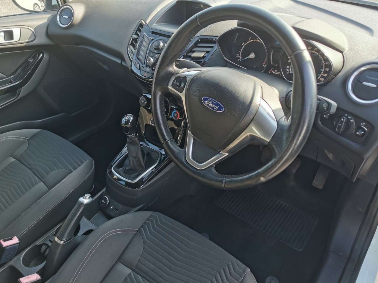 2014 FORD FIESTA 2014 FORD FIESTA