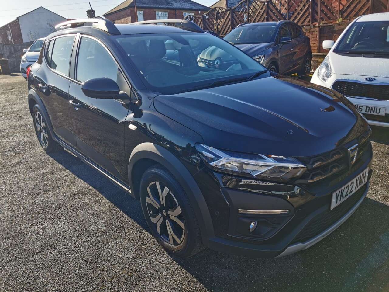 A 2022 DACIA SANDERO STEPWAY 1.0 TCe Prestige Hatchback 5dr Petrol Manual Euro 6 (s/s) (90 ps) A 2022 DACIA SANDERO STEPWAY 1.0 TCe Prestige Hatchback 5dr Petrol Manual Euro 6 (s/s) (90 ps)