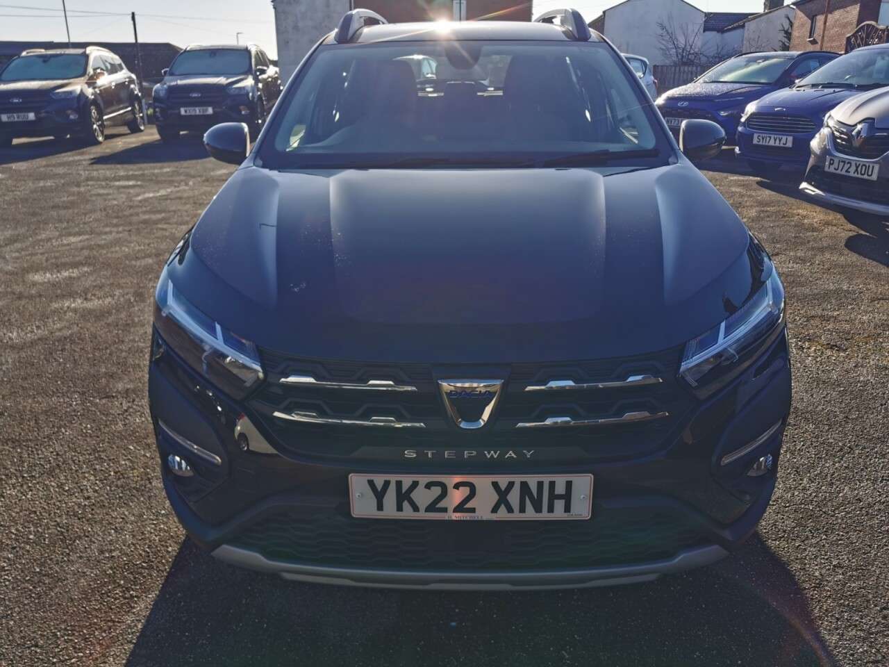 A 2022 DACIA SANDERO STEPWAY 1.0 TCe Prestige Hatchback 5dr Petrol Manual Euro 6 (s/s) (90 ps) A 2022 DACIA SANDERO STEPWAY 1.0 TCe Prestige Hatchback 5dr Petrol Manual Euro 6 (s/s) (90 ps)