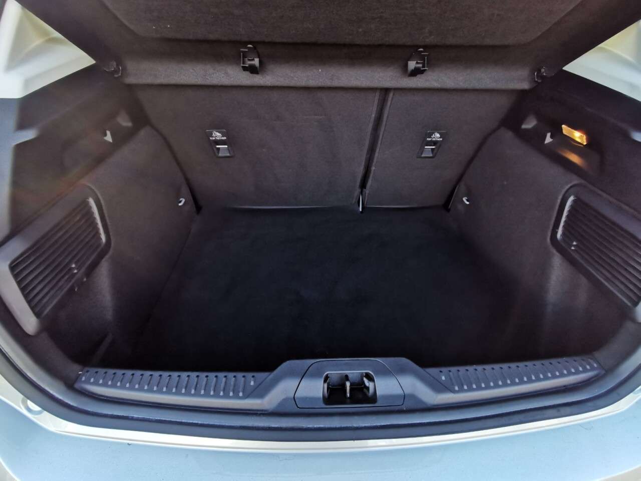 2022 FORD FOCUS 2022 FORD FOCUS